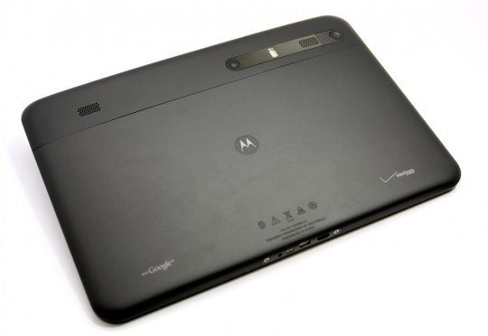 Motorola Xoom - вид сзади