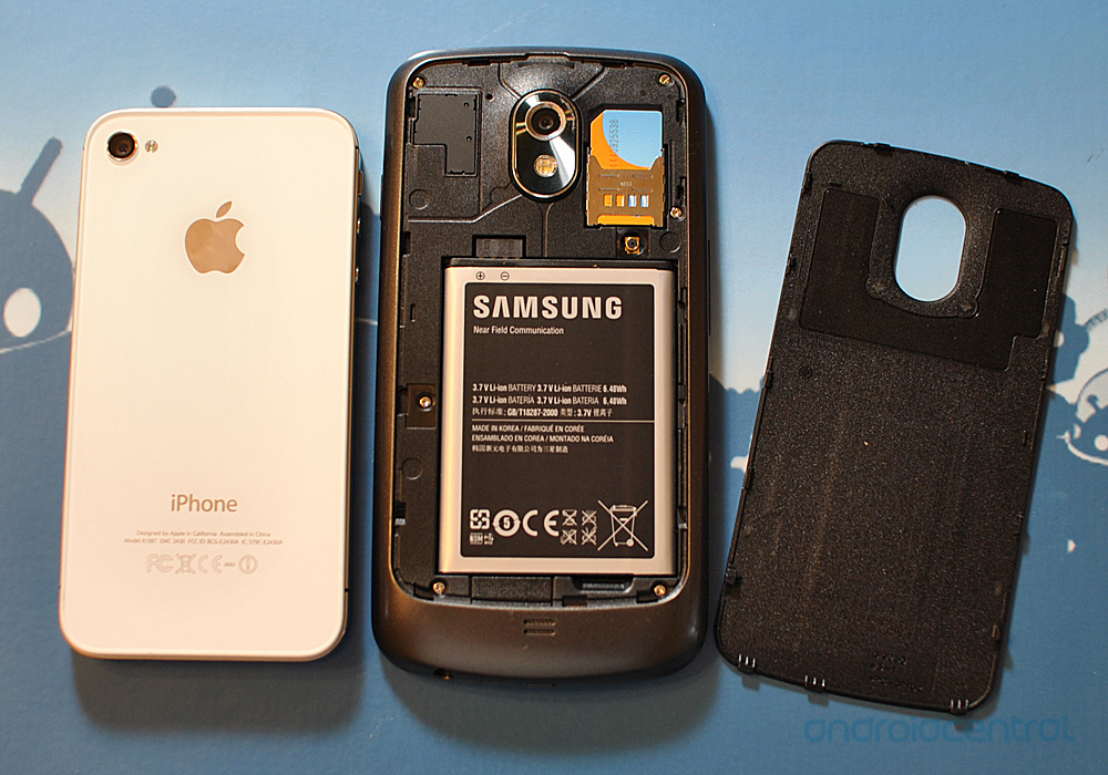 Galaxy Nexus vs iPhone