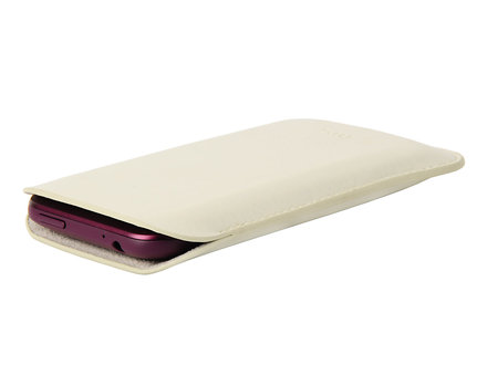 HTC Rhyme в фирменном чехле