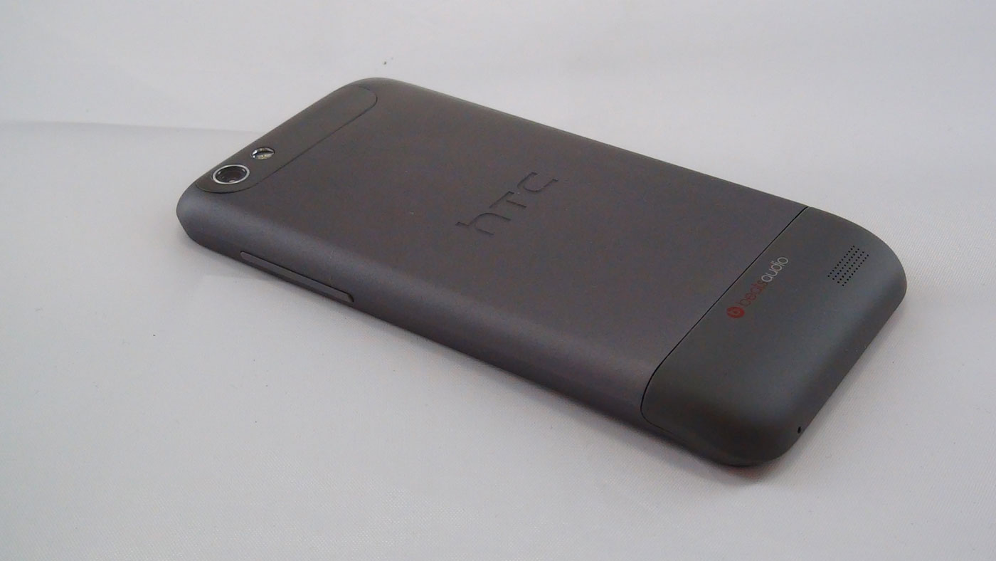 HTC One V
