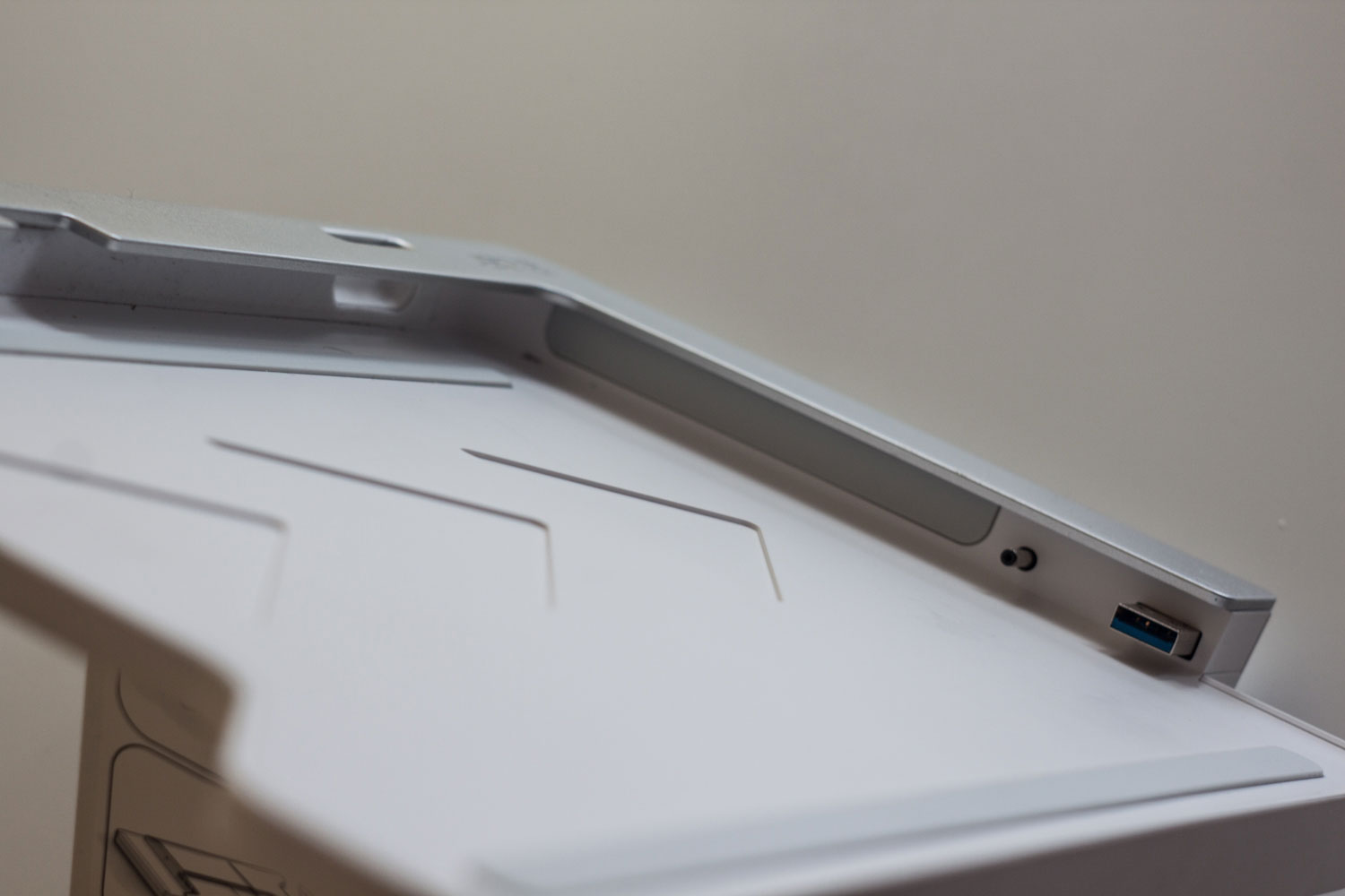 Acer Iconia Tab w700