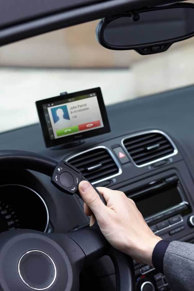 Parrot Asteroid Tablet