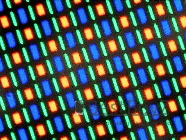 Экран HTC One S
