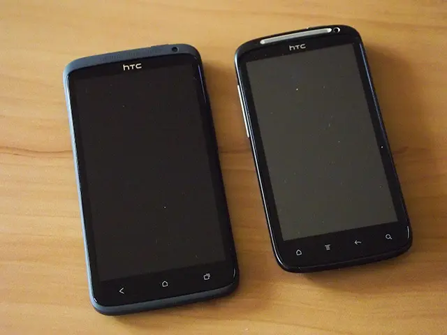 HTC One X vs HTC Sensation HTC One X vs HTC Sensation