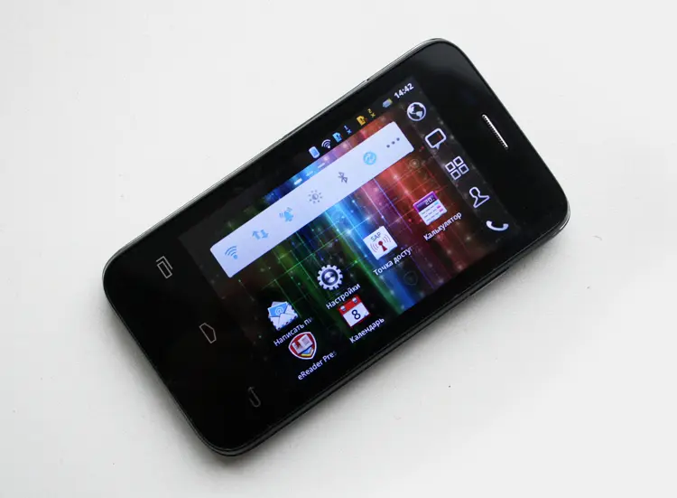 Prestigio MultiPhone 3500 Duo Prestigio MultiPhone 3500 Duo